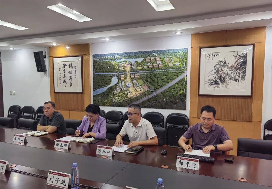 校企携手，播撒希望之种｜金春雨种业董事长率队赴河南农业职业学院调研，共绘校企合作新蓝图